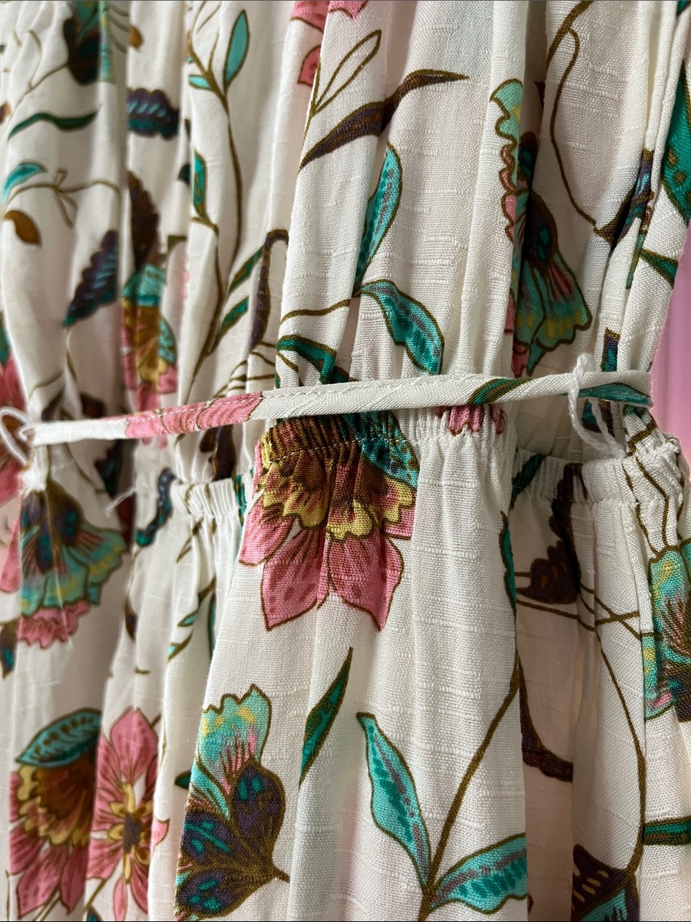 Hurley White Floral Tie-Waist Dress with Puff Sleeves - Picture 9 of 15